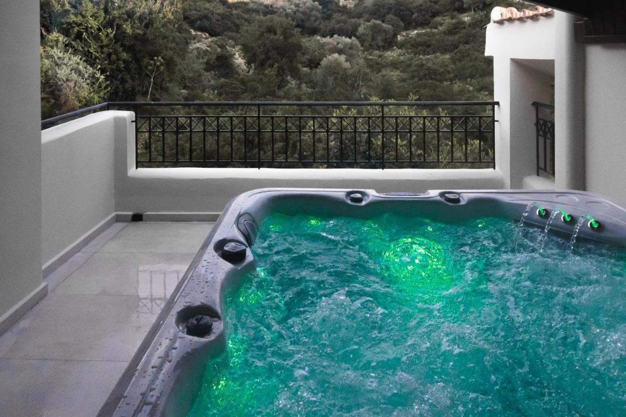 Villa Ventus, 40Sqm Private Pool & Hot Tub! Roussospítion Exterior foto