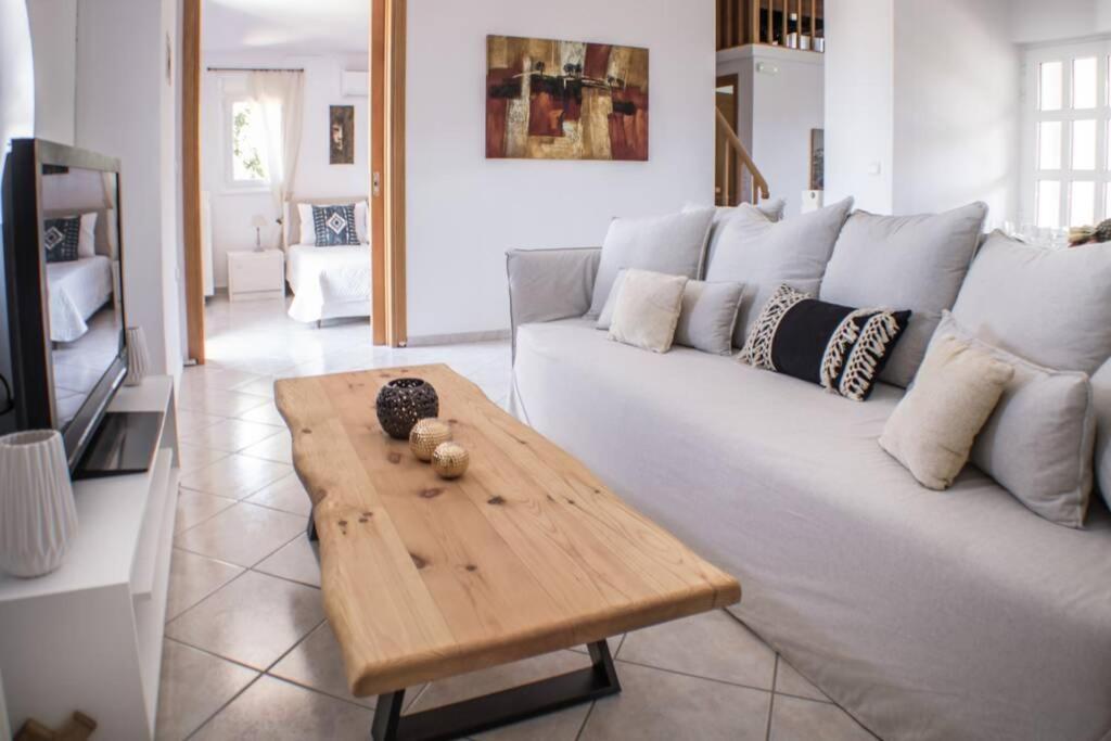 Villa Ventus, 40Sqm Private Pool & Hot Tub! Roussospítion Exterior foto