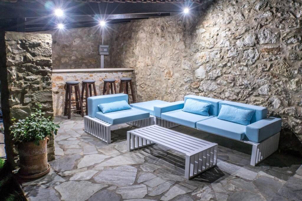 Villa Ventus, 40Sqm Private Pool & Hot Tub! Roussospítion Exterior foto